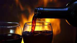 Coast vs. Cascade: Pinot Noir Tasting & Music