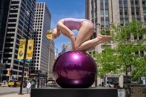 Carole Feuerman’s Monuments of Stillness along Magnificent Mile