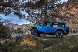 Experience Jeep® at BK Backyard Bar for a World Cup Watch Party