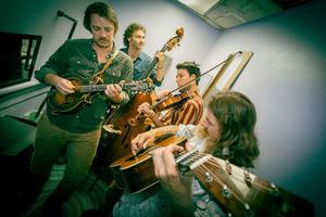 The Fretliners