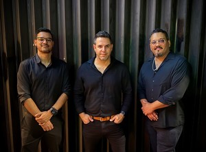 Clematis By Night: Alive Beat Band