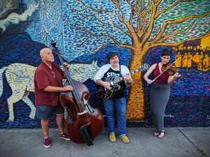 LIVE@DCC 2nd Friday Free Noon Concert July 10 at the Davis Community Church  - Yolo Hot Club!