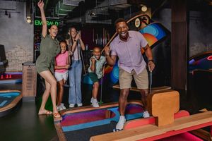 Trade the Tie for a Tee Time This Father’s Day at Puttshack