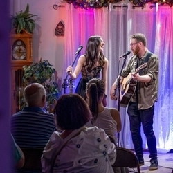 Rebecca Turmel & Brendan Gill at Little Anthony's