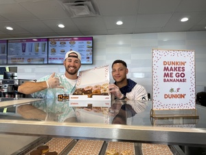 Jacksonville Dunkin’® Brings the Banana Ball Buzz with Fan Meet & Greet