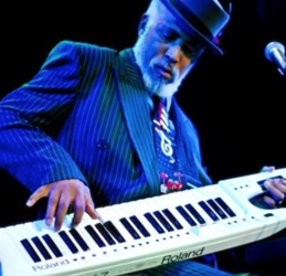 Shad Harris : Late Show at The Saloon!