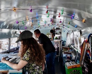 Melrose Vintage Market: Season Finale at The Duce