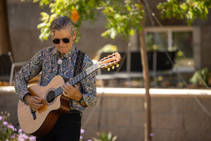 Unplugged at Etude Music Series on the Plaza