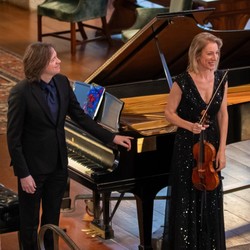 Elizabeth Pitcairn and Derek Wieland Concert