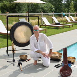 Floating Poolside Sound Bath w/Daniel Lauter