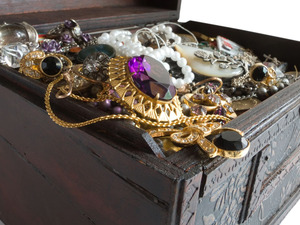 TURN YOUR UNWORN JEWELRY INTO CASH!