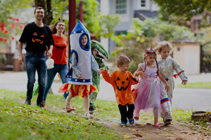 Costume Swap: Accepting Donations