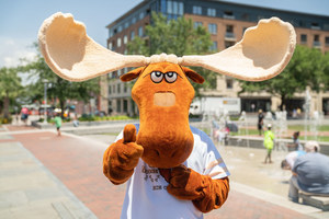 Moose Tracks' 10,000 Scoop Challenge