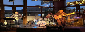 Locking Up Otis In Concert