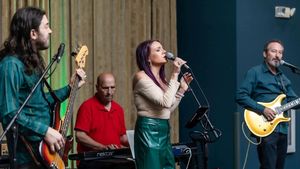 Alli Mattice Band