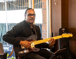 Live Jazz Feat. Marvin Dolly and Ed Croft