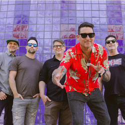 Summer of Sound Concert Series: Smash Mouth at Westfield Old Orchard
