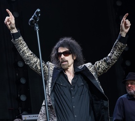 Peter Wolf and The Midnight Travelers - Friday, Nov. 20
