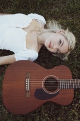 LARA LOUISE: Wine, Woman, & Song
