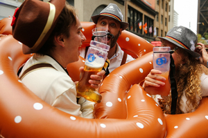 Oktoberfest on Front | Free SF Block Party