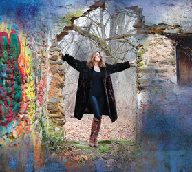 Philly blues-soul artist Deb Callahan performs at the Lizzie Rose Music Room Sat, Sept 19th @ 7:30