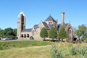 Oakwood Cemetery Double Chapel Tour