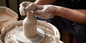 WHEEL THROWING :: The Classes for All Levels