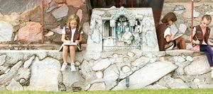 Brownie Badge Workshop: Outdoor Art Creator