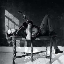 Nick Drummond Band: Nick Drummond solo at Belltown Yacht Club