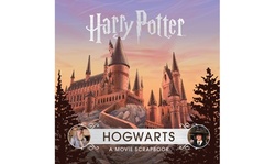Harry Potter: Hogwarts: A Movie Scrapbook