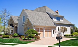 Infrared Moisture-Detection Scan or $100 discount on  Roof Repair from Roofer 911 (Up to 69% Off)