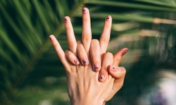 Up to 48% Off on Nail Spa/Salon - Shellac / No-Chip / Gel at Refresh Nail N Spa