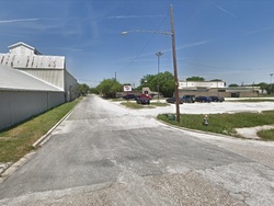 Parking at 4200 Gurley Ave. Lot - RV Parking