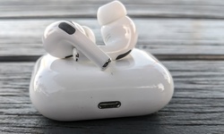 Apple AirPods (+ Charging Cases!) | Verizon Coupons