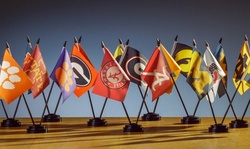 BSI Products NCAA 4" x 6" Flag Desk Set 