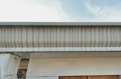 Up to 39% Off on Gutter Cleaning at Houston Squeegee Pro