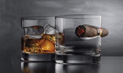 Godinger Old-Fashioned Whiskey Glass with Cigar Rest (1-Piece)
