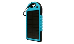 Q1R 5000 MAH Water Resistant Clip-On Solar Smartphone Charger