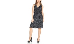 Women's Sleeveless V Neck Knee Length Dress 