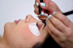Up to 62% Off on Eyelash Extensions at Damore Lashes