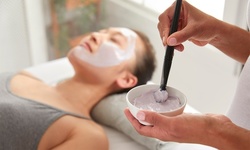 One Blackhead Removal or Deep Cleansing Facial at Ush Salon (Up to 53% Off) 