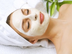 Up to 42% Off on Microdermabrasion at Alluna Skin Care