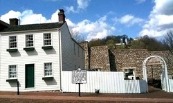 Mark Twain Boyhood Home & Museum Visit for Two or Four or a One-Year  Membership (Up to 25% Off)