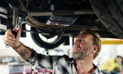 Up to 67% Off on Car & Automotive Brake Fluid Flush at Discount Kar Kare