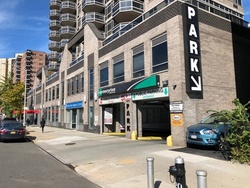 Parking at Sylvan Pinnacle Garage