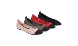 Journee Collection Womens Comfort Foam Veata Flat