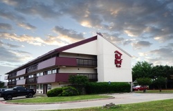 Parking at Red Roof Inn Airport Parking DFW