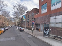 Parking at Easy Parking - 47-01 Queens Blvd. Garage