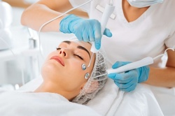 Up to 46% Off on Facial - Microcurrent at Beauty365