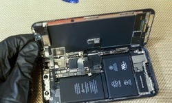 Up to 53% Off on On Location Cell Phone Repair at T Wireless